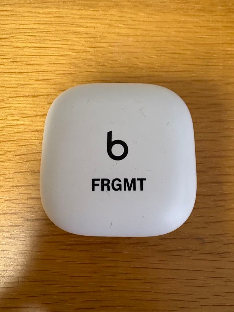 イヤホン beats fit pro frgmt