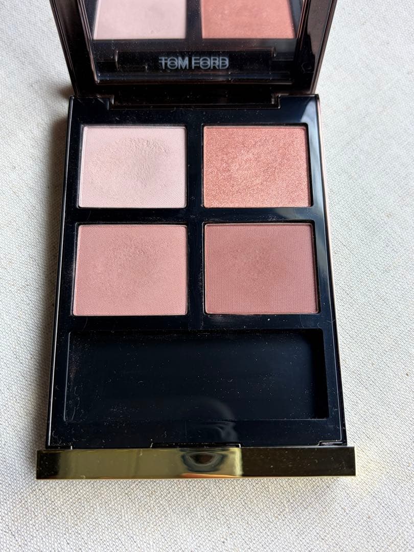 TOMFORD BEAUTYトムフォード　アイカラークォード31 スールサーブル