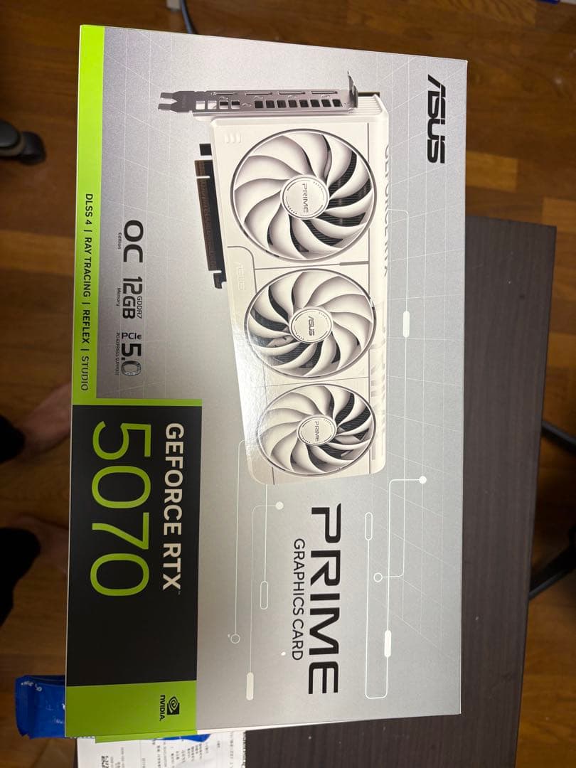 グラフィックボード・グラボ・ビデオカード ASUS GeForce RTX 5070 OC 12GB