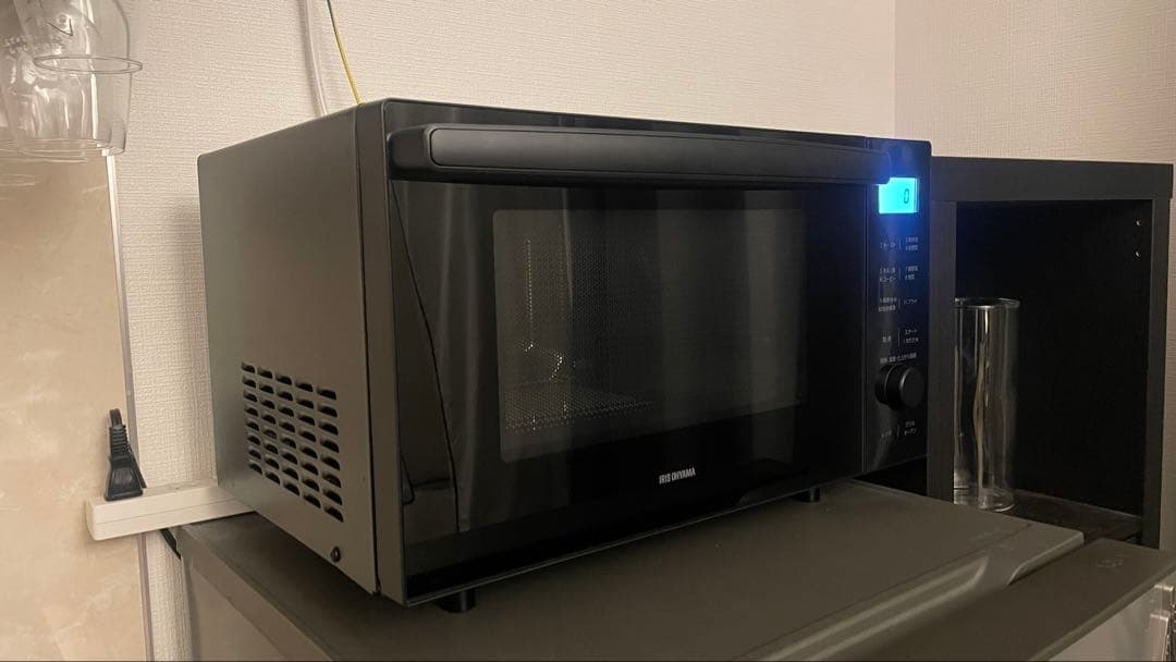 アイリスオーヤマ　オーブンレンジ　型番AMO F1811