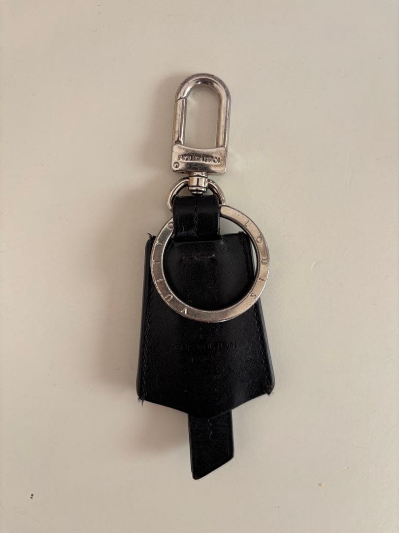 ルイヴィトン　キーリング　キーケース　チャーム　レザー