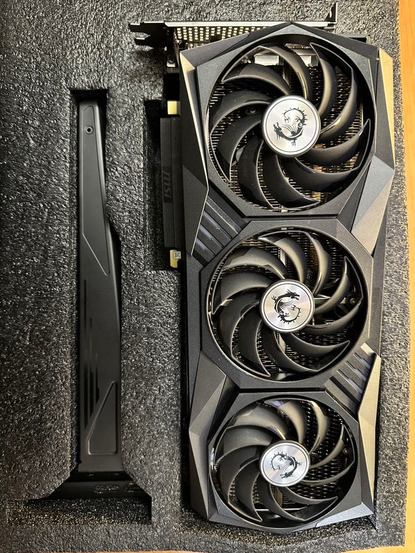 MSI GeForce RTX 3080 TRIO おまけ:電源とサポートステイ