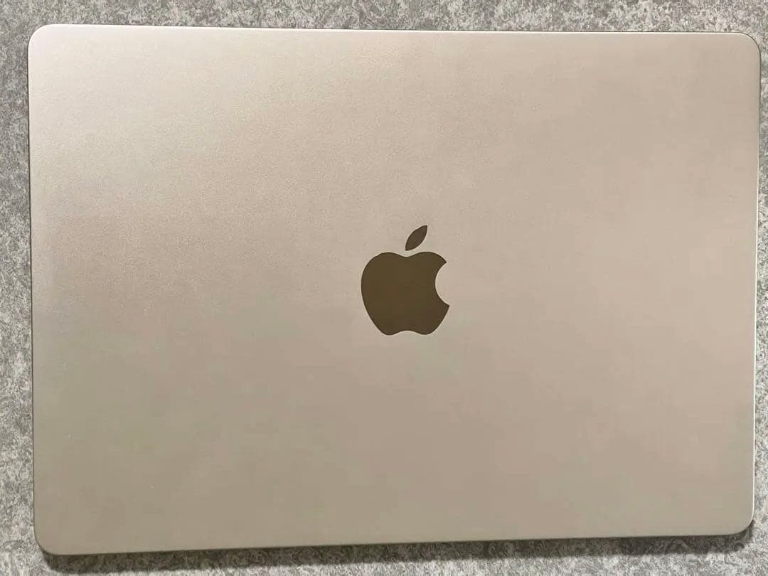 Apple MacBook Air(M2, 24GB, 512GB)スターライト