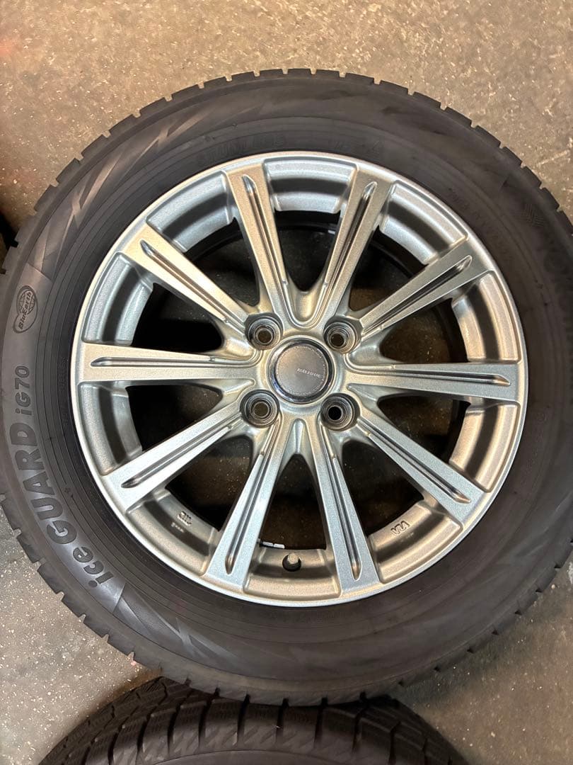 フィット、シャトルなど❗️185/60R15スタッドレスセット❗️