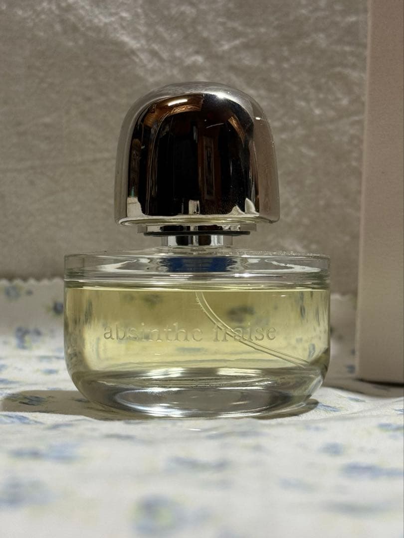 キレーサabsinthe fraise ユニセックス香水 50ml KOHSHI
