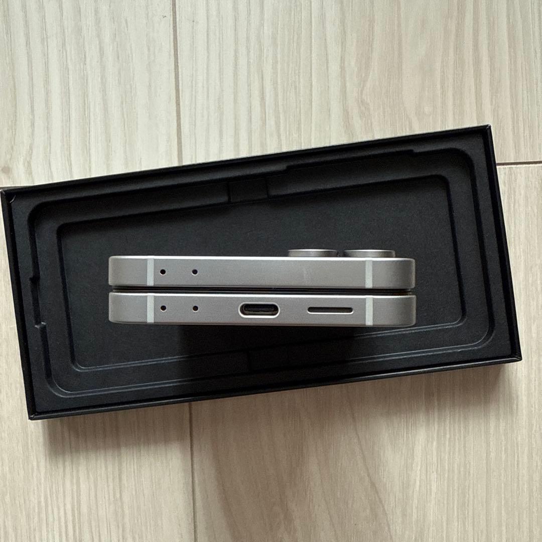 Galaxy Z Flip 6 国内版 SIMフリー 256GB シルバー