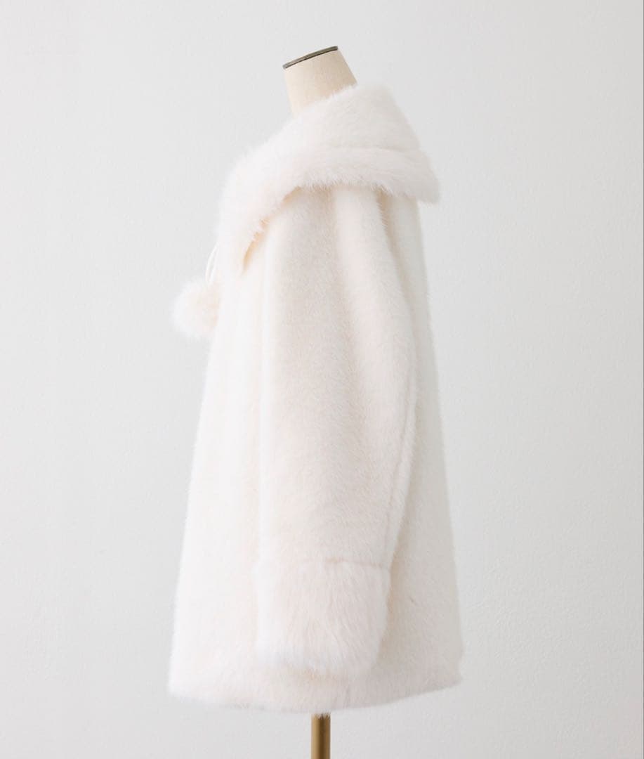 フェイクファーミドルコート