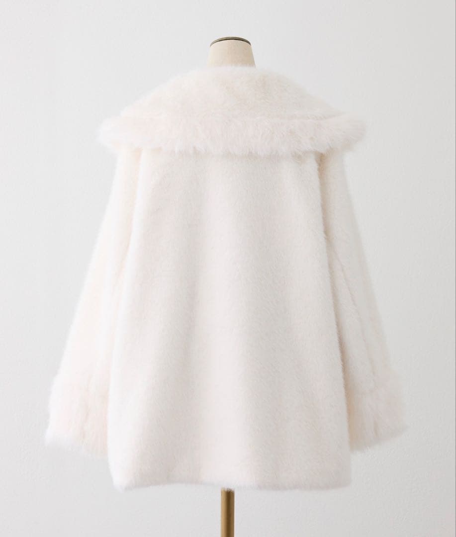 フェイクファーミドルコート