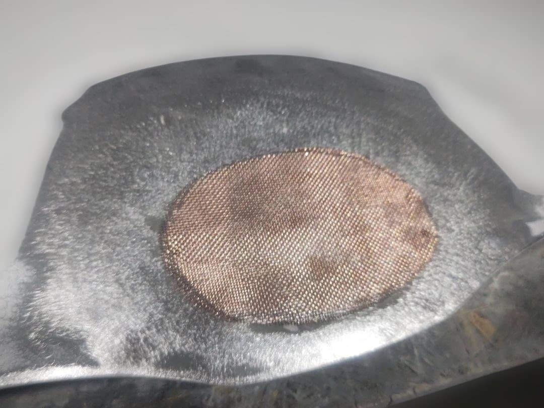 ハイエース200系ナロー純正ボンネットスムージング加工塗装。引き取り限定