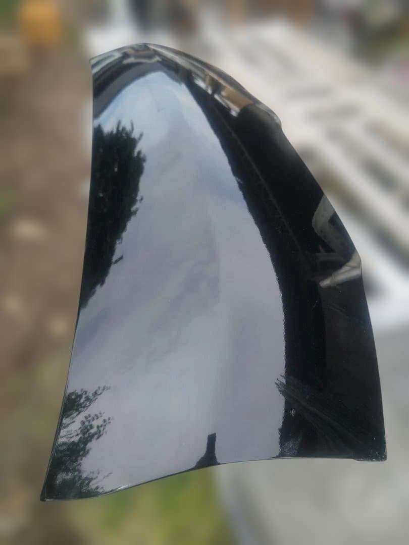 ハイエース200系ナロー純正ボンネットスムージング加工塗装。引き取り限定