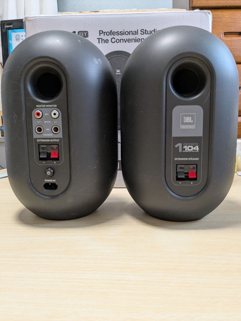 JBL 104BT スタジオモニター