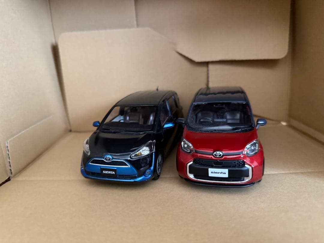 ア*ァ様 トヨタカラーサンプル　 4台セット