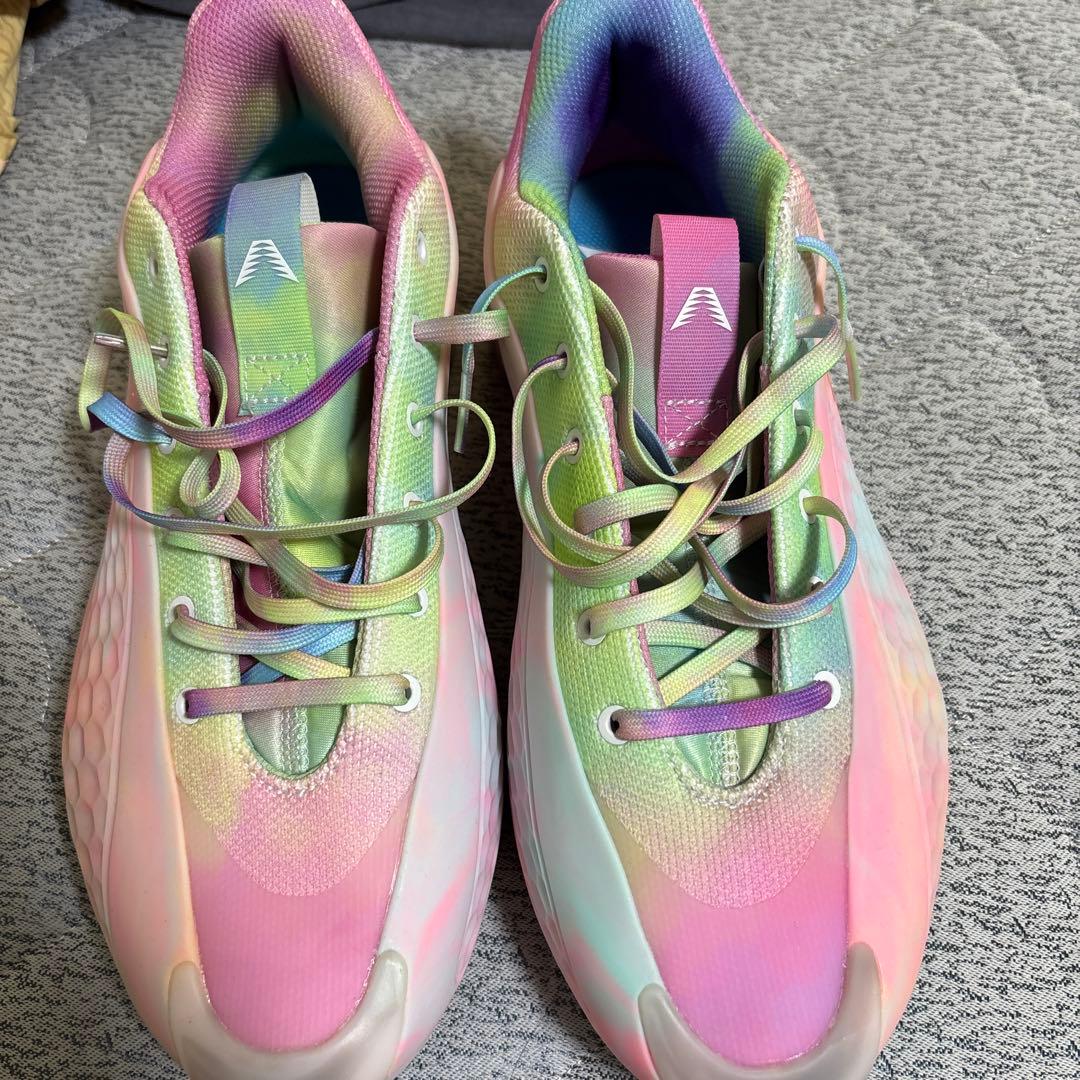 パ*ア様 adidas バスケットボールシューズ A.E.1low