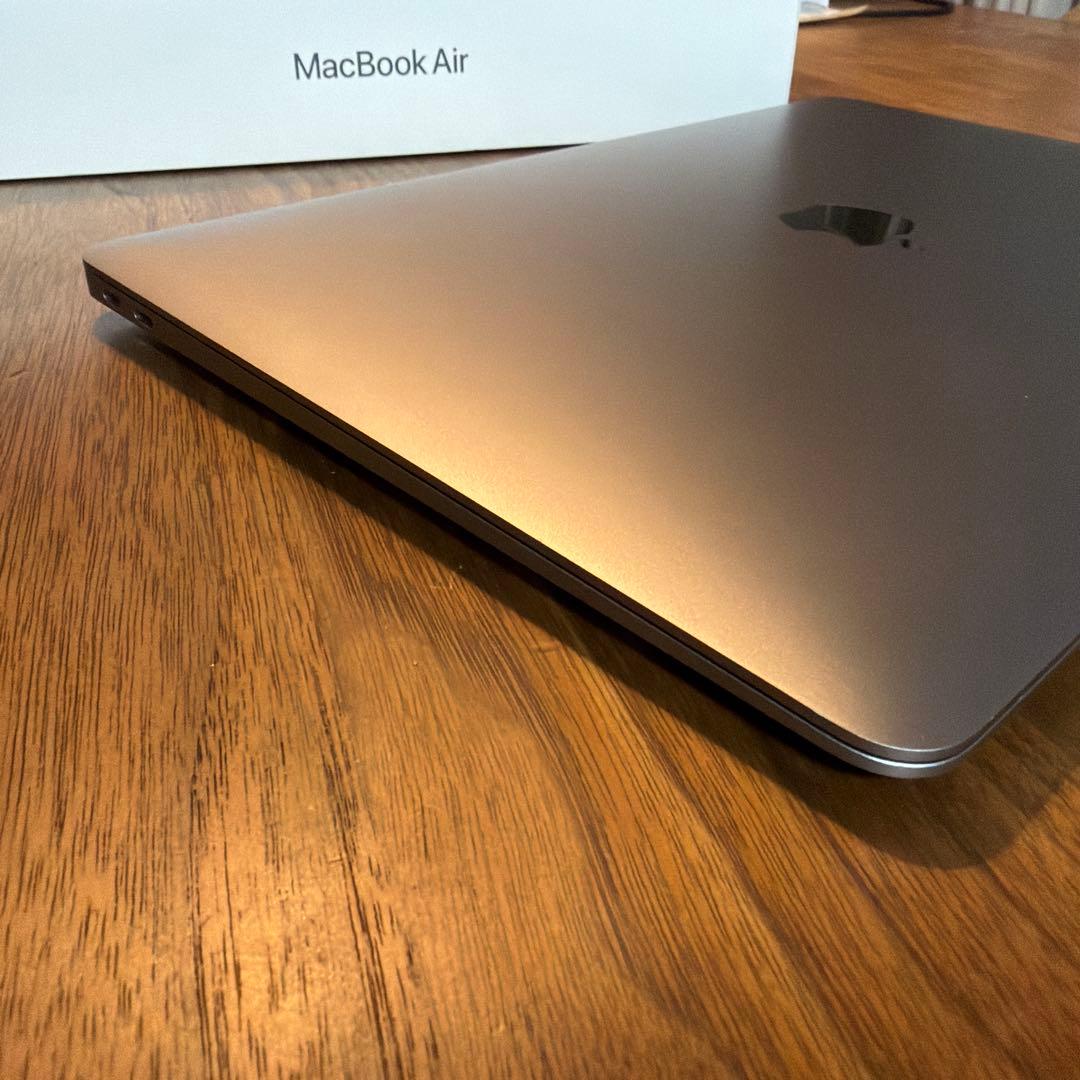MacBook Air 13.3インチ M1チップ 2020 スペースグレイ