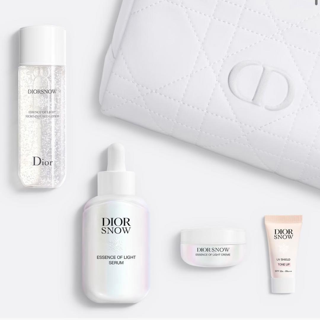 ディオールスノーエッセンスコフレ ポーチ付き