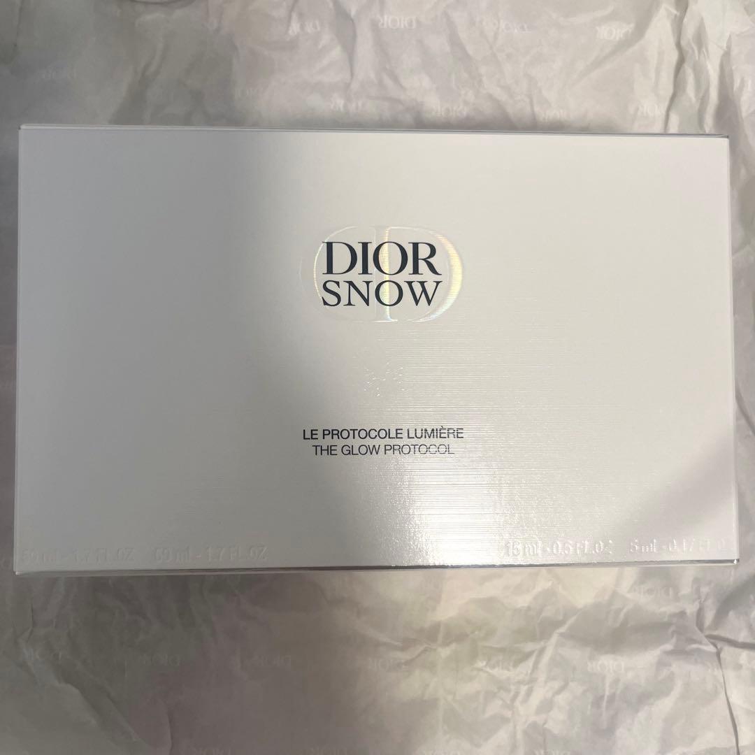 ディオールスノーエッセンスコフレ ポーチ付き