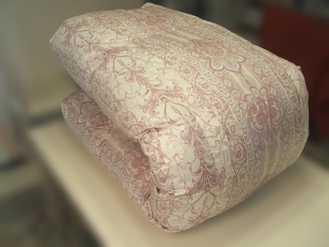 （ダブル）新品＊四つ星＊暖かアルミ加工超長綿生地＊フランス産ダウン増量＊羽毛布団