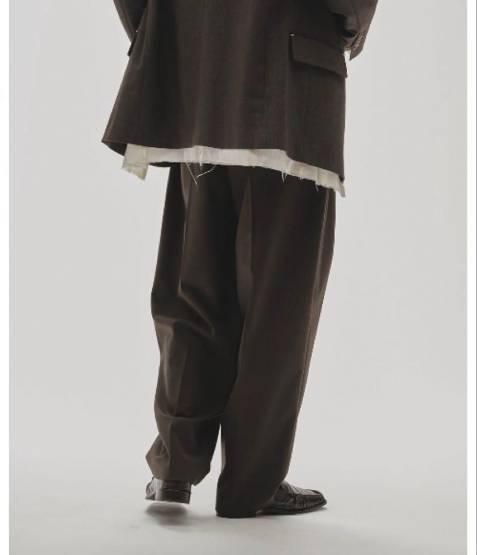 TODAYFUL Tapered Tuck Trousers ダークグレー