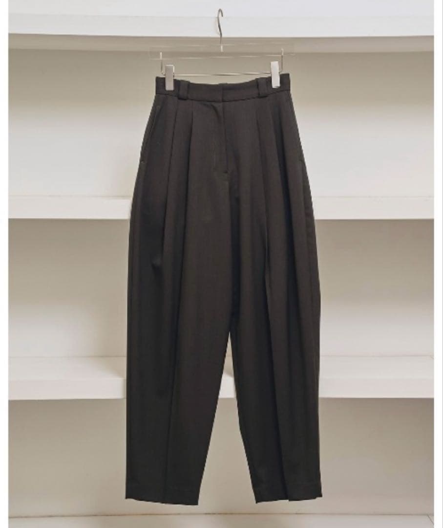 TODAYFUL Tapered Tuck Trousers ダークグレー