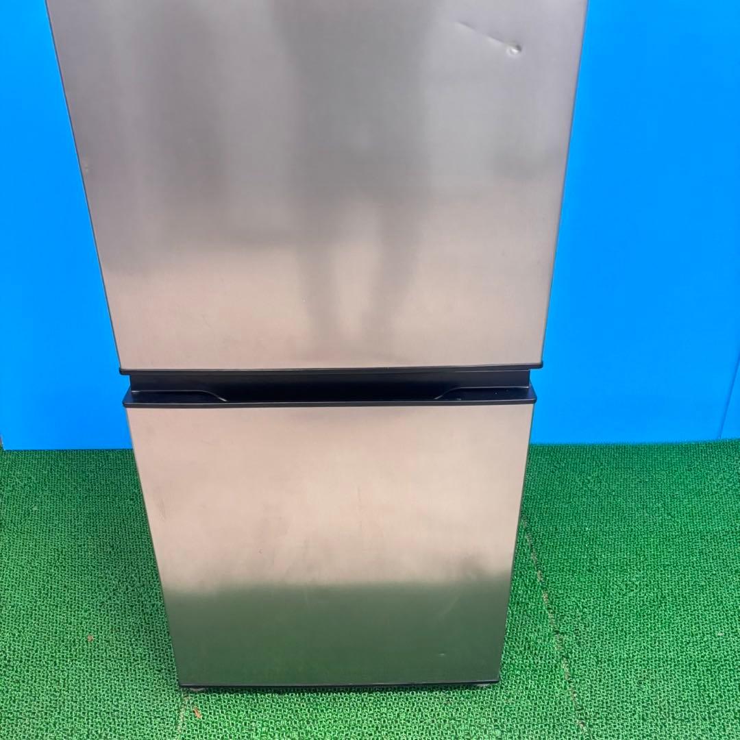 768 2023年製　極美品　関東　半年保証　冷蔵庫　小型　一人暮らし　100L