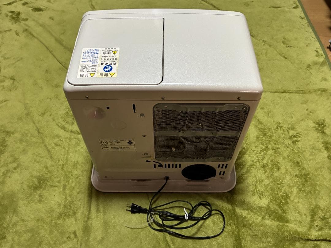 ☆ecoモードで節約暖房☆コロナ　石油ファンヒーター　FH-ST3613BY