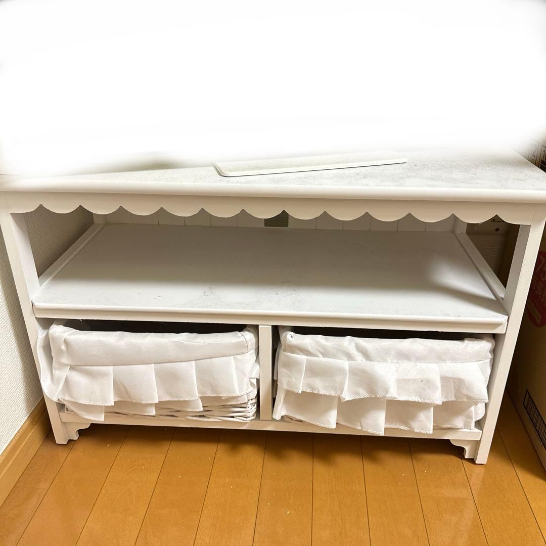 ロマプリ　テレビ台