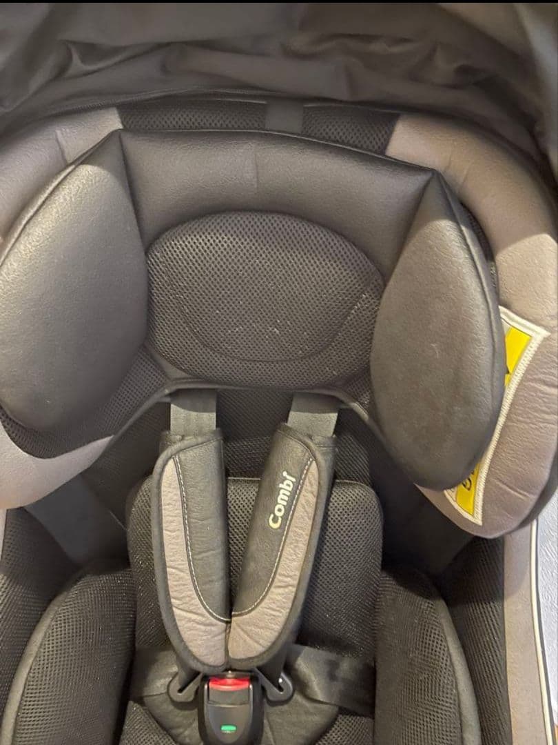 新生児対応　コンビ　クルムーヴ スマートエッグショック 回転式　チャイルドシート