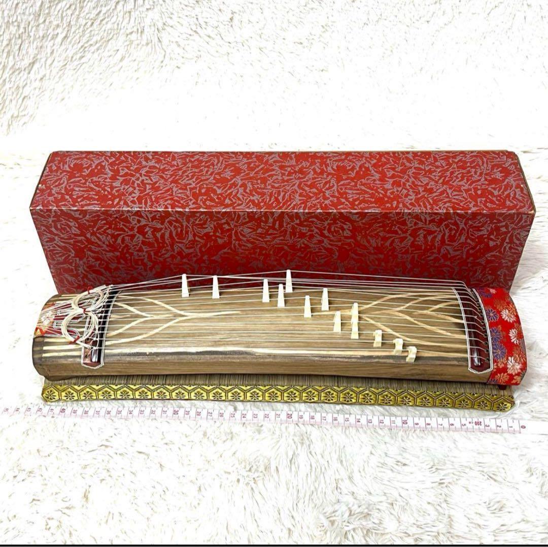お琴 ミニサイズ 和楽器 13弦 音楽 和柄 赤 箱付き