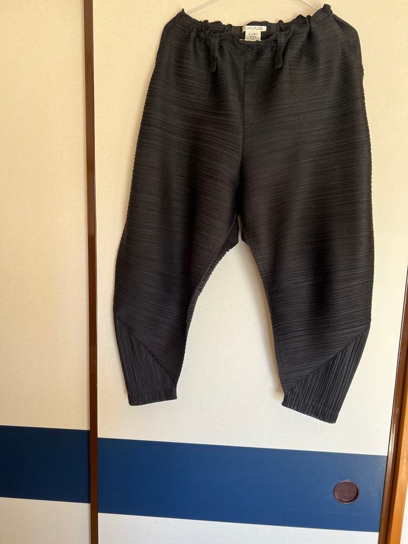 PLEATS PLEASE ブラック サルエルパンツ　サイズ：1