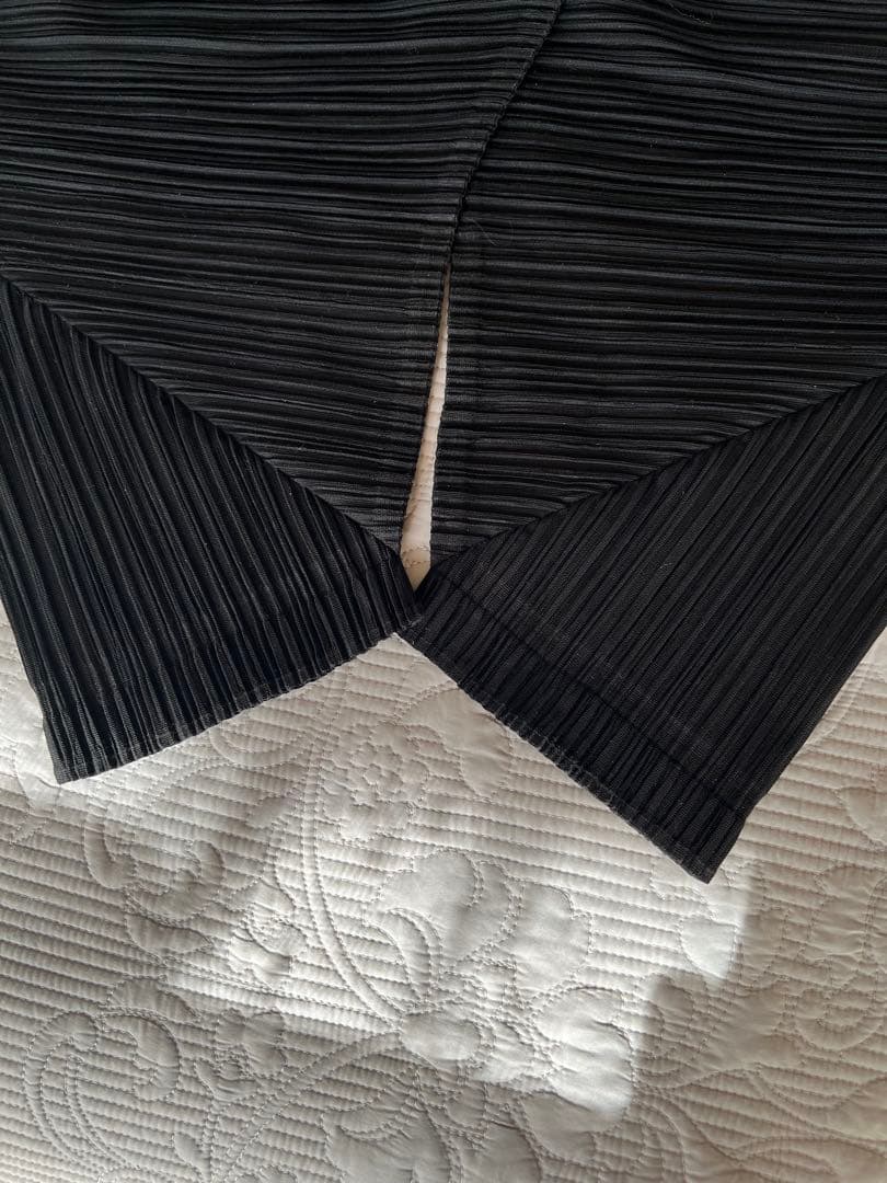 PLEATS PLEASE ブラック サルエルパンツ　サイズ：1