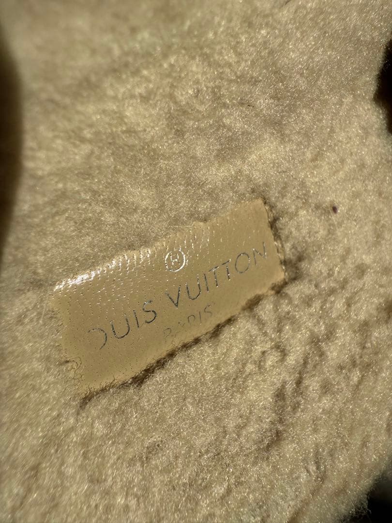 Louis Vuitton LVパセオリアルボアムートンサンダルミュール24cm