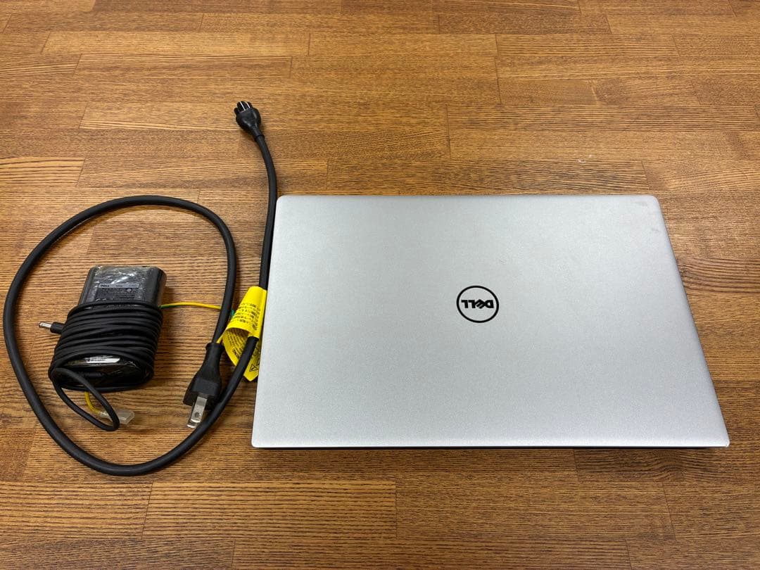 Dell XPS ノートPC 13インチ　i7