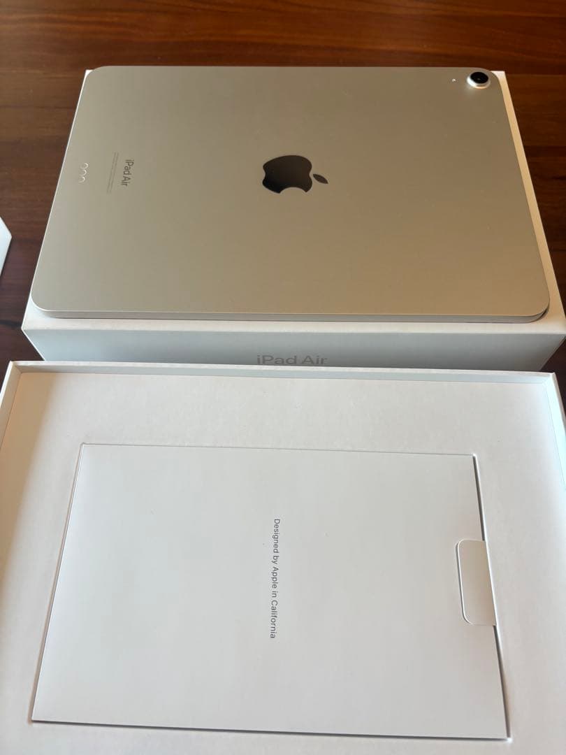 【超美品】iPad Air 第5世代 64GB スターライト Wi-F
