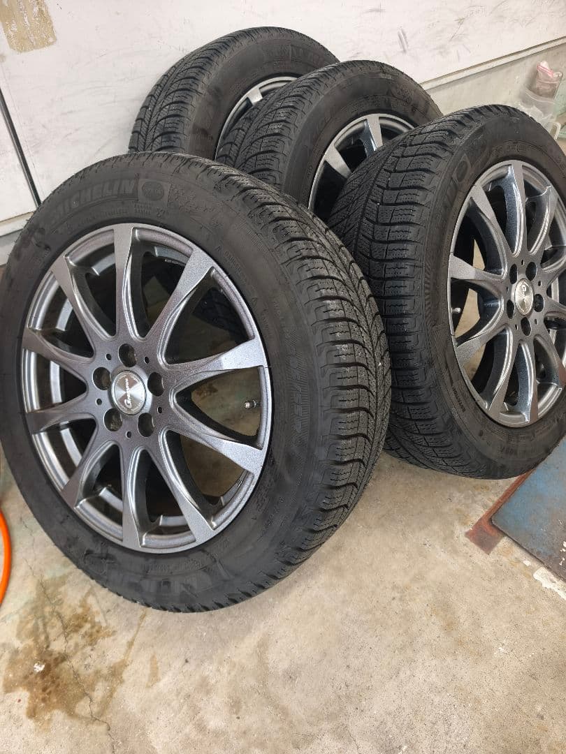 プリウススタッドレスホイールセット205/55R16