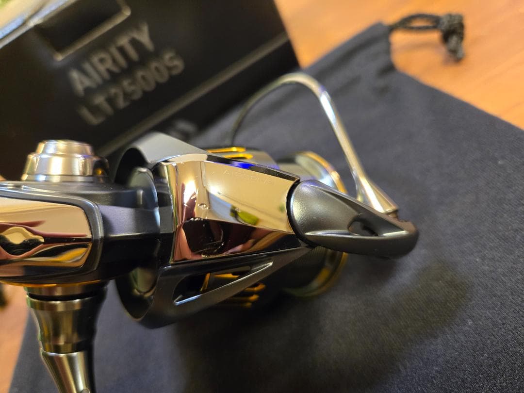 ダイワ DAIWA 23エアリティー LT2500S 25年10月新品購入品