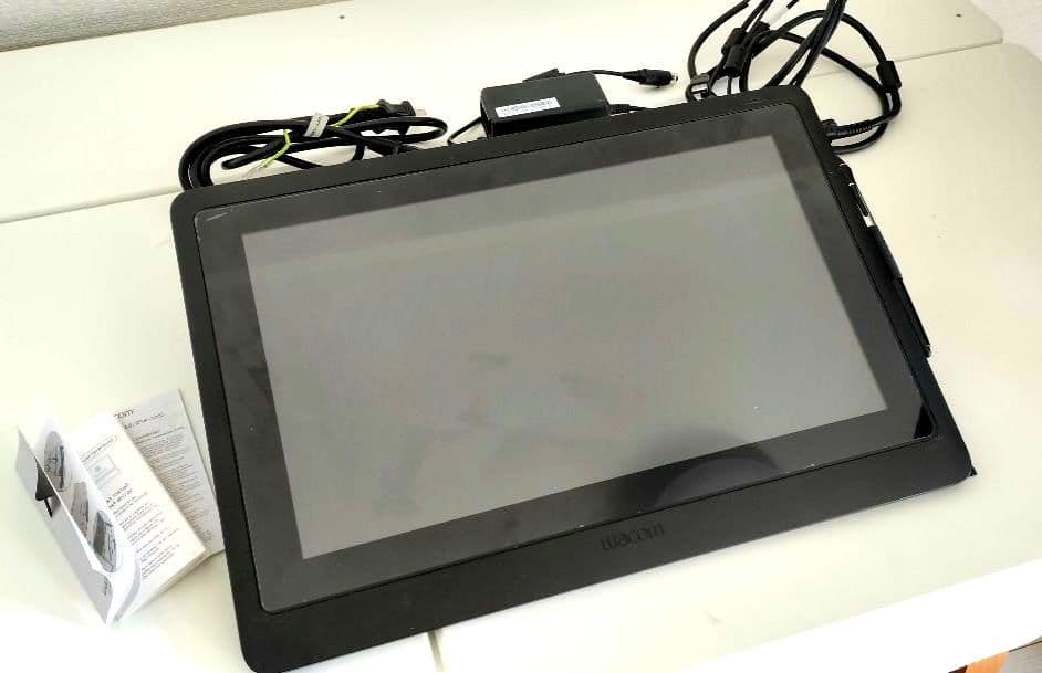 【動作確認済】Cintiq16ワコム液タブ（DTK1660K0D）