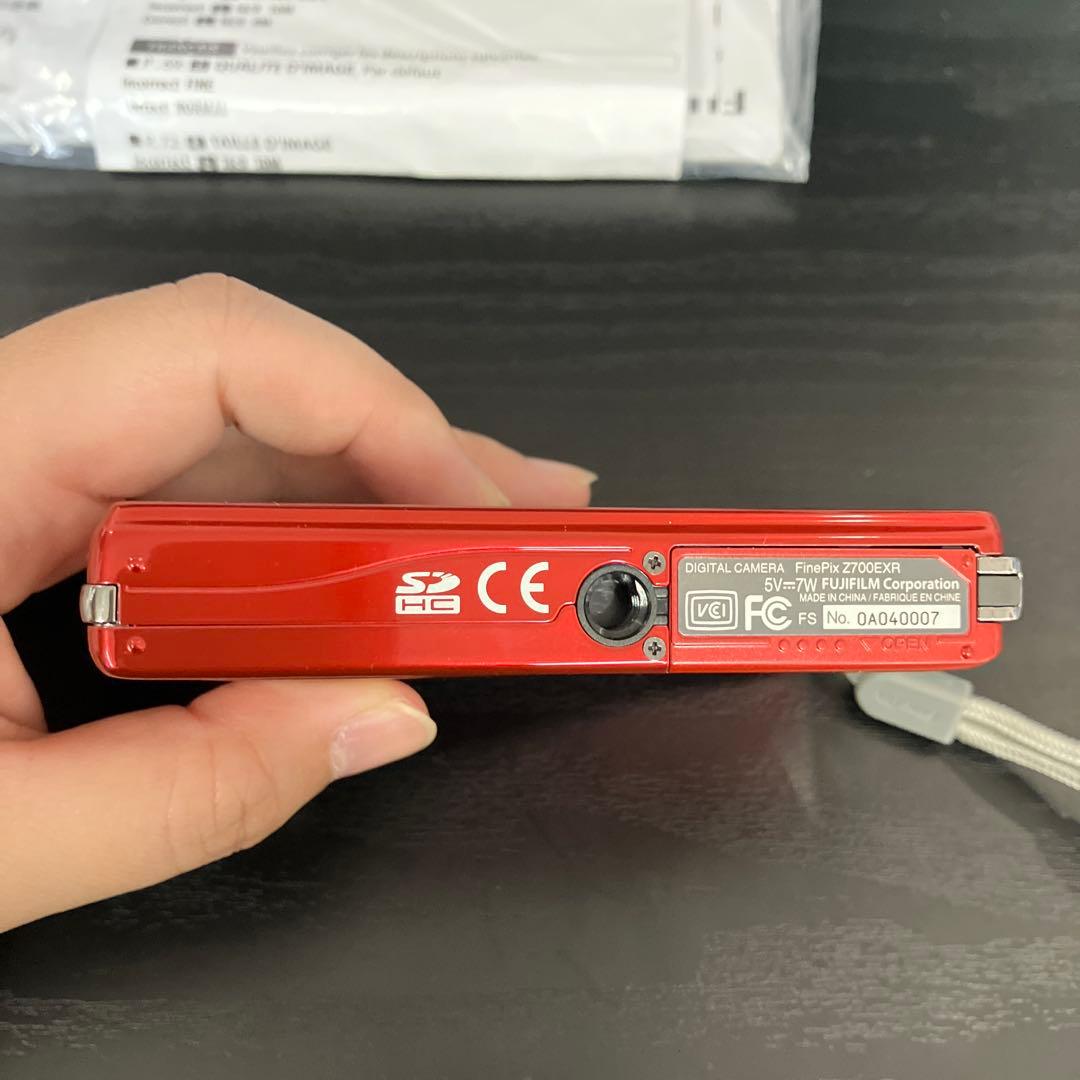 FUJIFILM FINEPIX Z700EXR レッド　美品