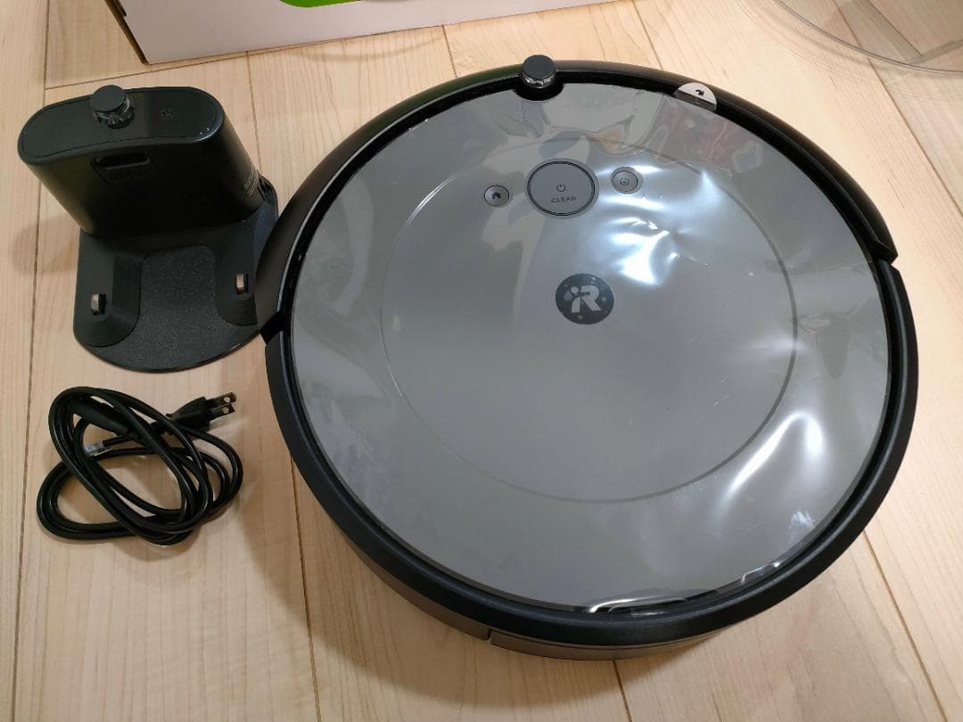 【美品】ルンバ　i2　ロボット掃除機　Robot　Roomba