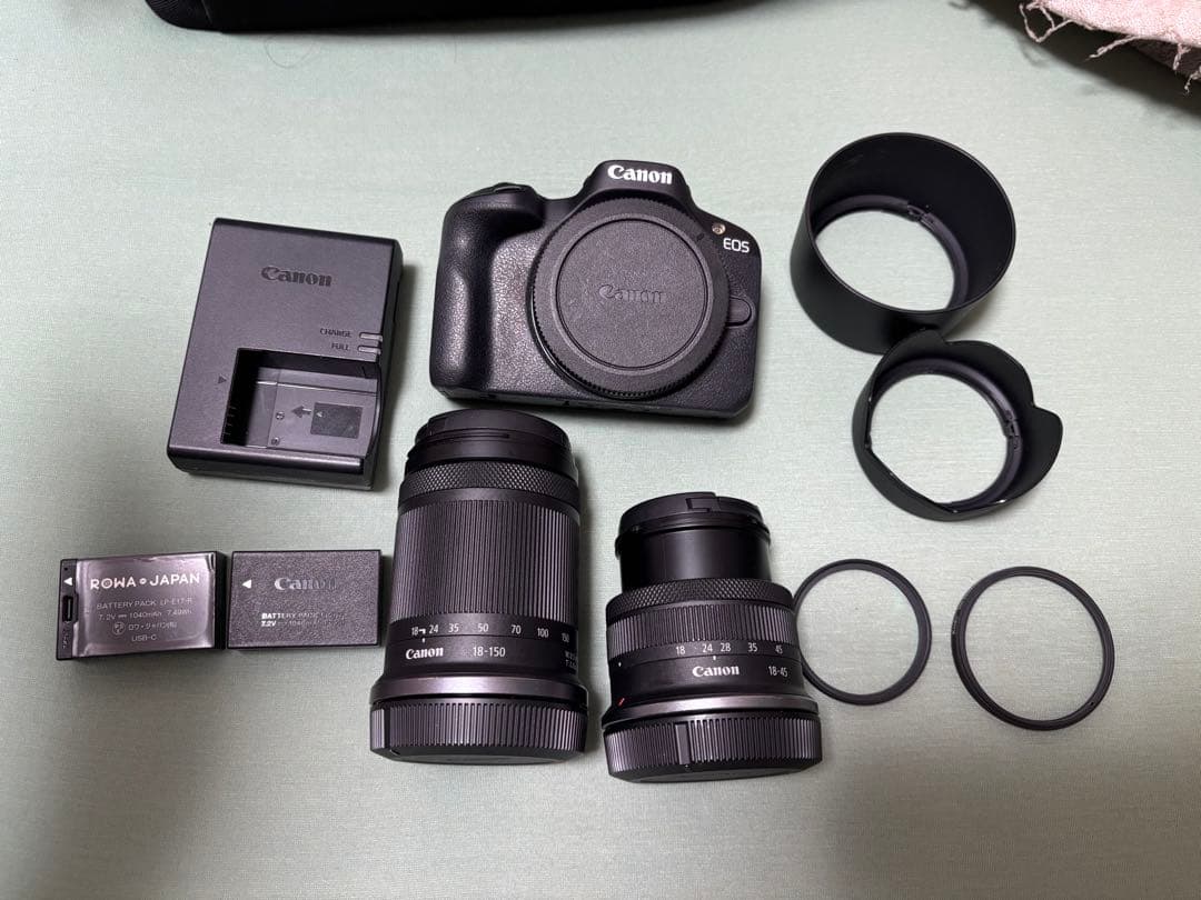 Canon EOS R50 ダブルズームキット　ブラック