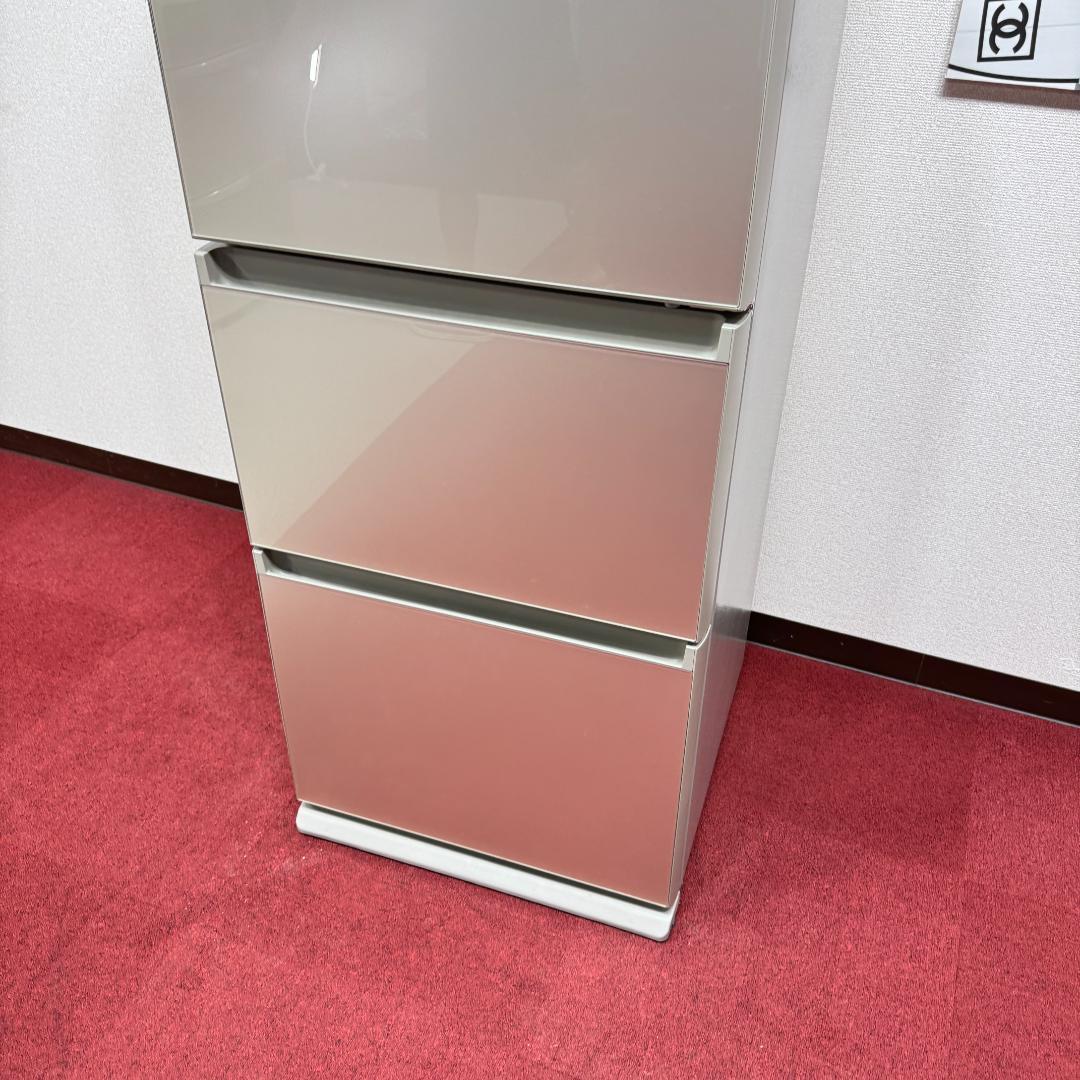 東京23区送料無料　美品パナソニック3ドア冷蔵庫2022年製335L　洗浄済み