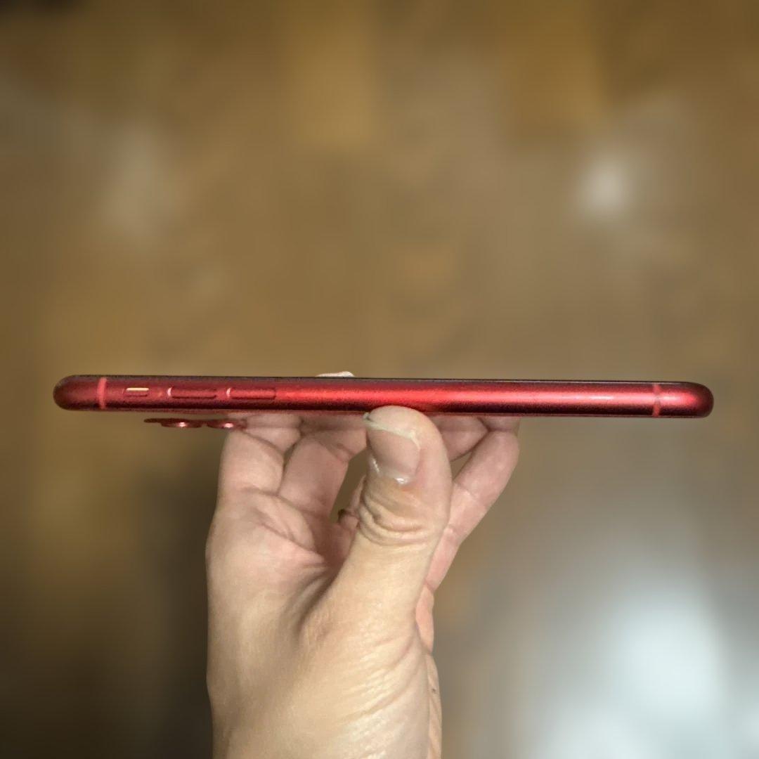Apple iPhone 11 赤