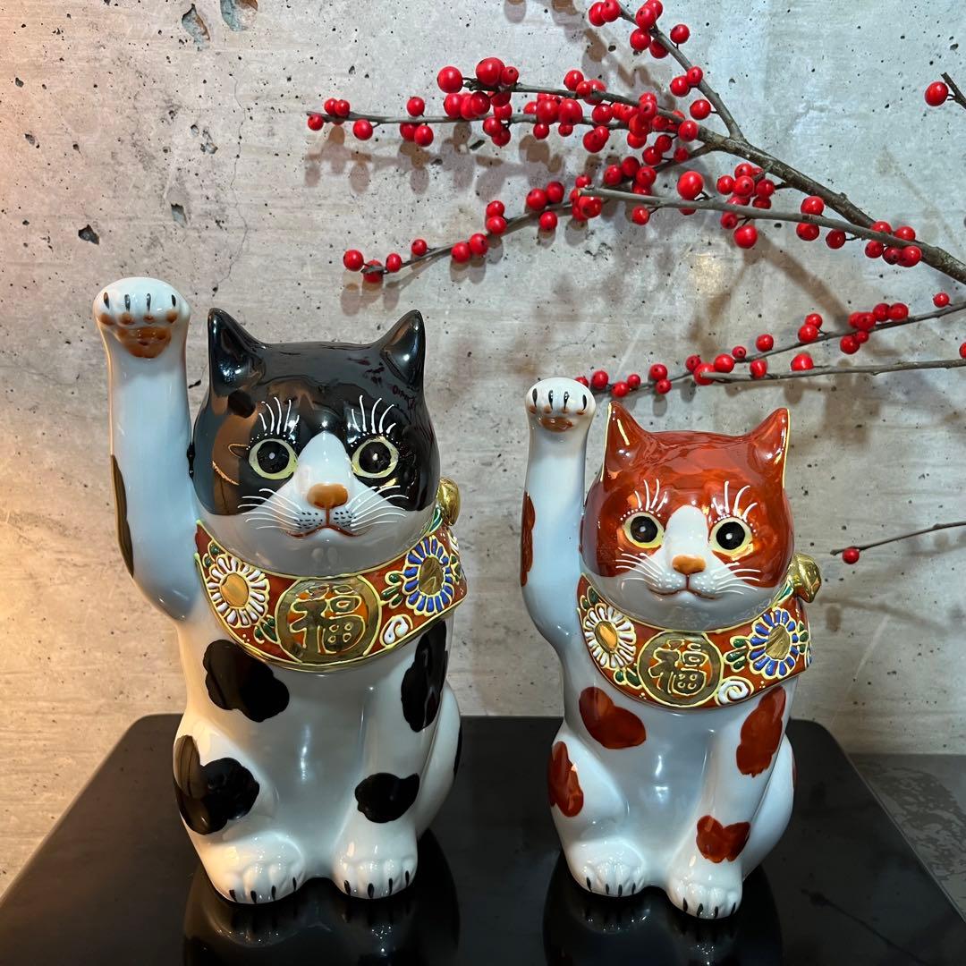 新品未使用　九谷焼　九谷焼招き猫赤ぶち　招き猫　猫　縁起もの