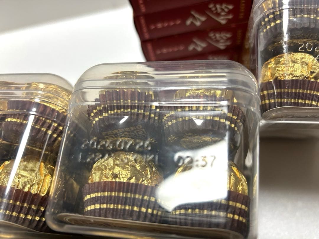 Ferrero RocherフェレロロシェT-16 &LOTTE紗々チョコレート