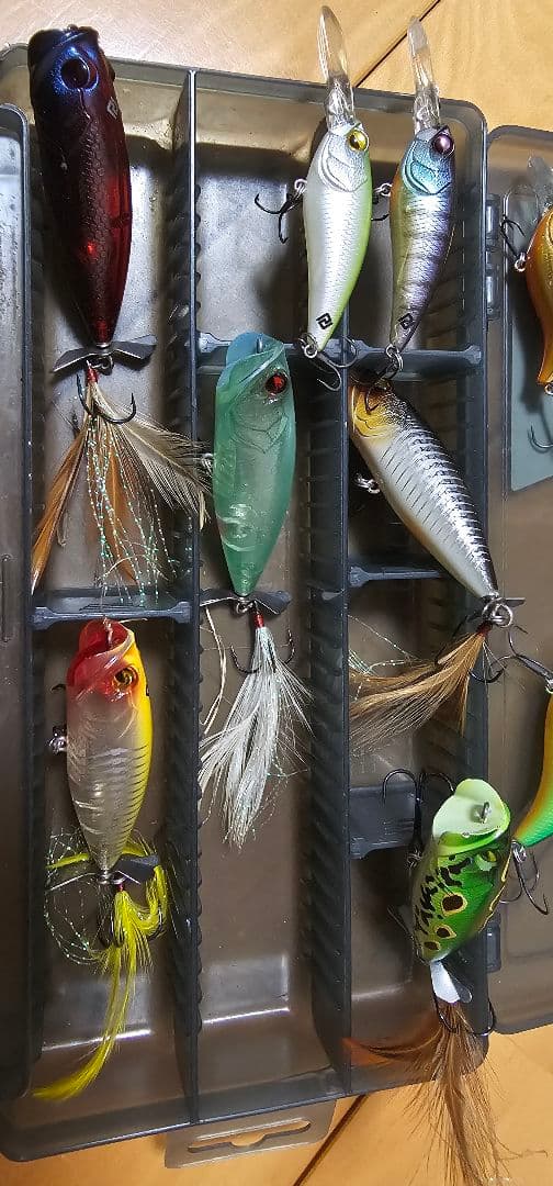 レイドジャパン　レベルバイブ、ツーサイド、レベルクランク、レベルシャッド