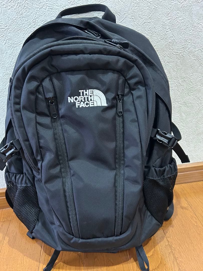 【ほぼ新品】THENORTHFACEシングルショットリュック 品番NM72303