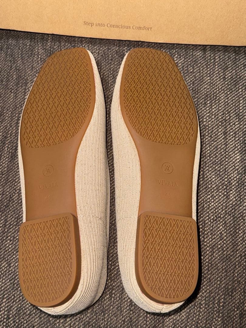 VIVAIAフラットシューズ　ゴールドラメ　41