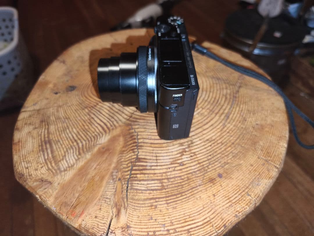 デジタルカメラ SONY DSC-RX100M7