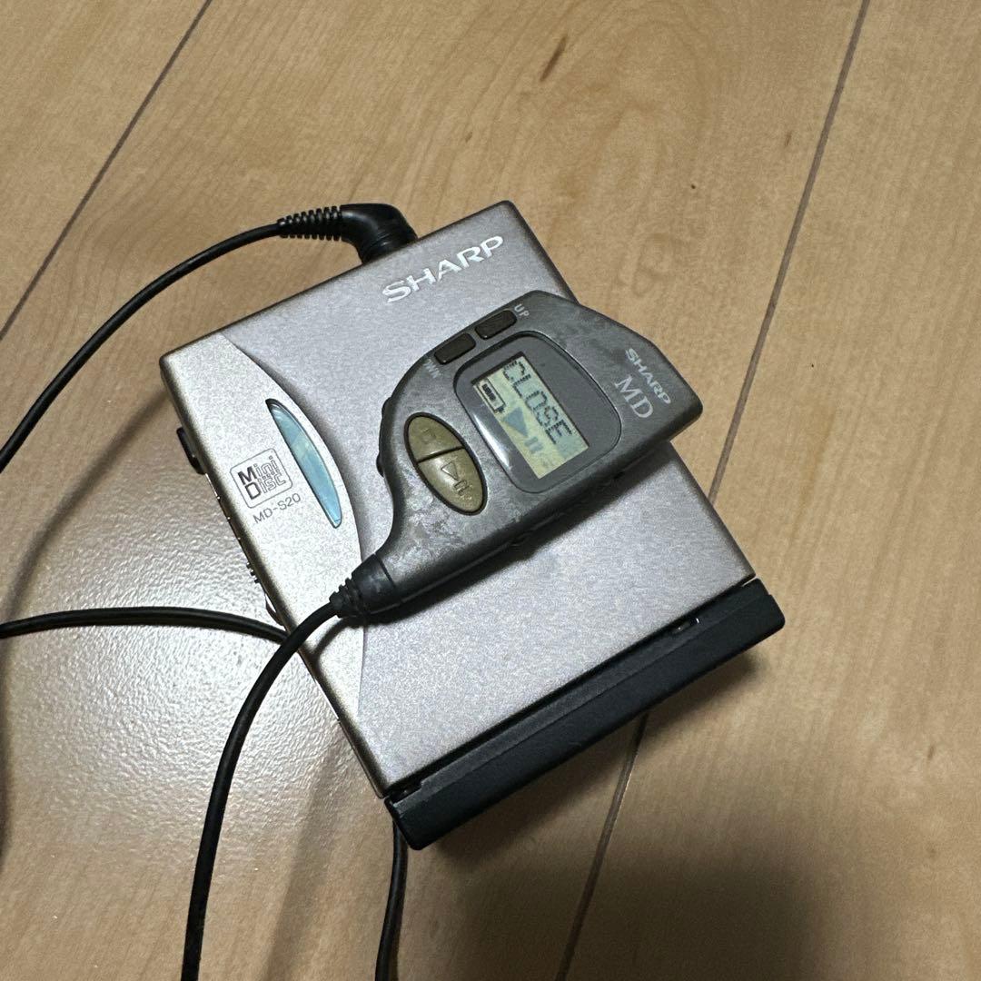 実働　SHARP ポータブルMDプレーヤー シルバー