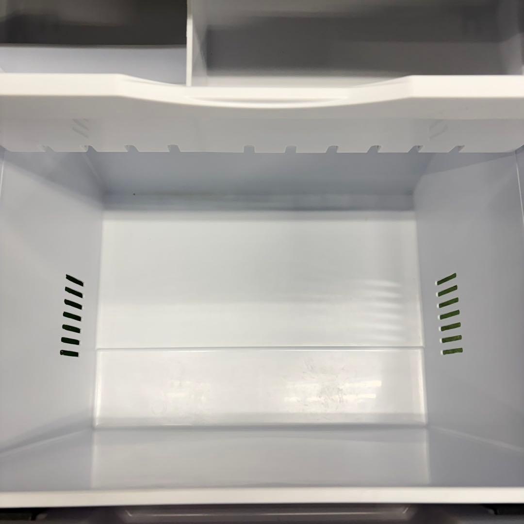 718 日立　大型冷蔵庫　300L強　小型　右開き　自動製氷　3ドア　家庭用