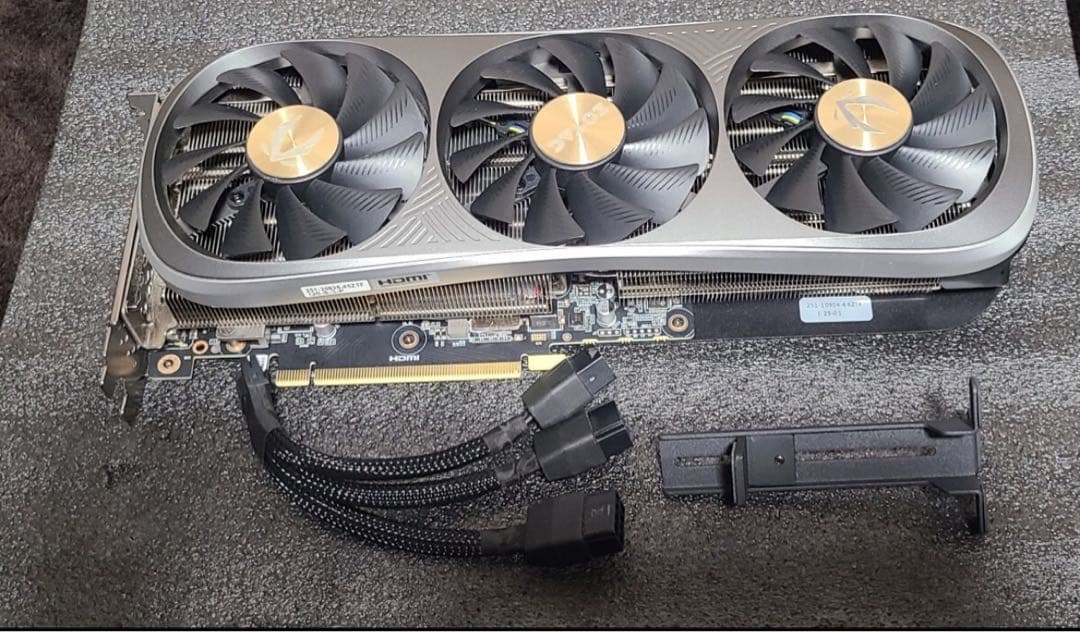 グラフィックボード・グラボ・ビデオカード zotac rtx4070ti 12GB